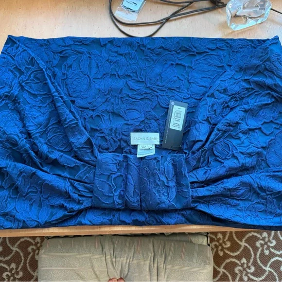 NWT Sachin & Babi Belle Gown and Hug Wrap in Midnight - Picture 15 of 17